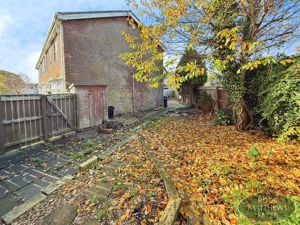 Photo 8- click for photo gallery